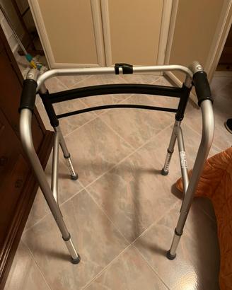 Carrello per anziani