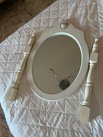 Specchio ovale shabby chic