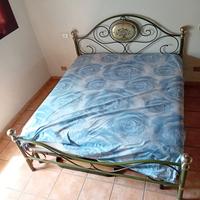 Letto matroniale in ferro battuto