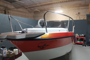 Walkaround barca natante