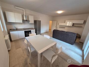 2 stanze appena ristrutturato