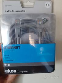 cavo Ethernet ancora imballato