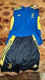 Kit calcio divisa juventus tg S con tasche Adidas