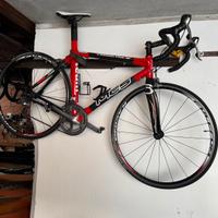 Bicicletta da corsa in carbonio