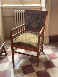 Salotto d’epoca: divanetto, 2 poltrone, 6 sedie