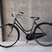 Bicicletta da donna d'epoca 