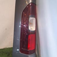 STOP FANALE POSTERIORE SINISTRO OPEL Vivaro Serie