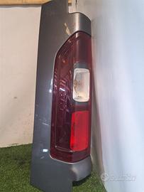 STOP FANALE POSTERIORE SINISTRO OPEL Vivaro Serie