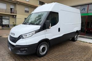 Iveco Daily 35S12V 2.3 HPT PC-TN Furgone