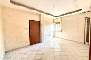 3 LOCALI A NAPOLI