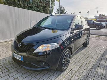 LANCIA Ypsilon 1.0 FireFly 5 porte S&S Hybrid Ec