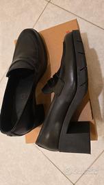 Scarpe Bata da donna