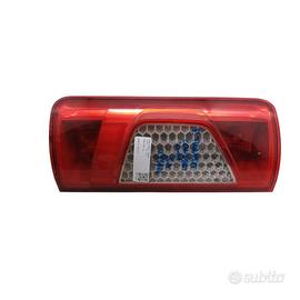 STOP FANALE POSTERIORE SINISTRO FORD Transit Conne