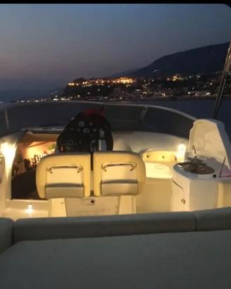 Motoscafo barca Cranchi Csl 27 elegante e sportivo