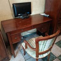 scrivania in stile + poltroncina