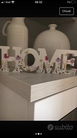 Scritta Home in legno