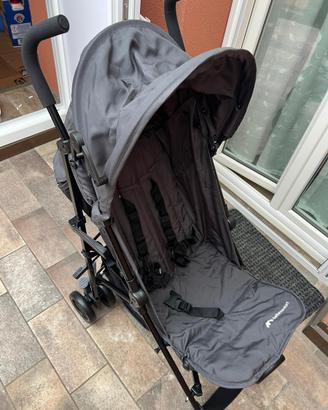 Passeggino NUOVO MAI USATO