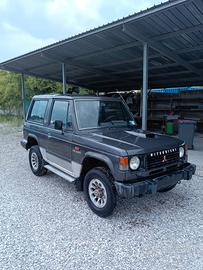 PAJERO L040 MK1 2.5  PER RICAMBI 