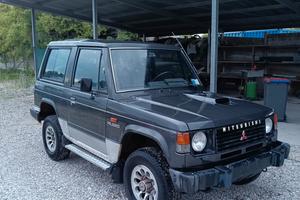 PAJERO L040 MK1 2.5  PER RICAMBI 