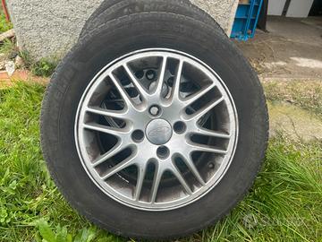4 Cerchi in Lega Ford + Gomme