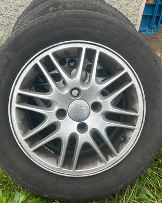 4 Cerchi in Lega Ford + Gomme