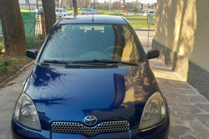 Toyota yaris 1.0 benzina 3p