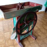 Antica sgranatrice pannocchie