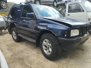 Opel frontera  2.5