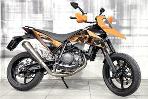 KTM 690 Supermoto LC4