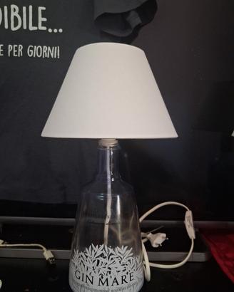 LAMPADA FATTA A MANO CON BOTTIGLIA DI GIN MARE