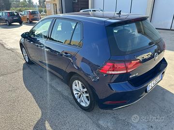 VOLKSWAGEN Golf 7ª serie - 2019