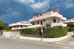 Davoli  ,150 metri dal mare villaggio costaverde