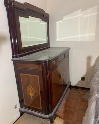 camera antica,como con marmo,armadio e letto