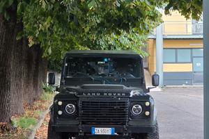 Land Rover Defender 90