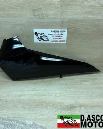 SOTTO PEDANA SX TMAX 2008 2011 NON PERFETTO