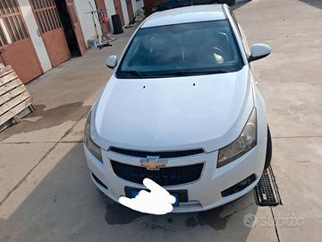 Auto chevrolet cruz