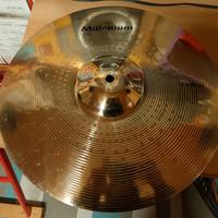 Piatti batteria acustica crash e splash