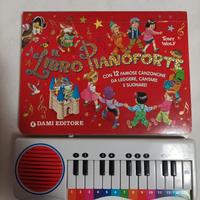 Libro con pianola
