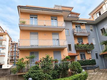 Asta-Appartamento 5 Vani+Terrazza-Aci Catena(CT)