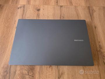 Samsung GalaxyBook 4