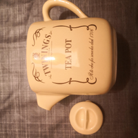 Teiera Twinings crema (venduta) + teiera etnica