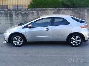  Honda Civic anno 2007 buone condizioni