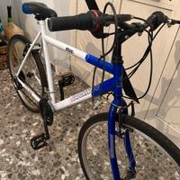 Bici da città o da corsa  shockwave pari al nuovo