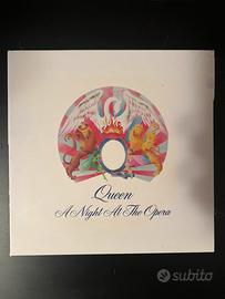 QUEEN A night at the opera (2011)