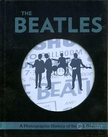 Libro "The Beatles - A Photographic History ."