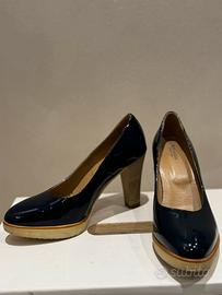 Nero Giardini blu navy  vernice in pelle