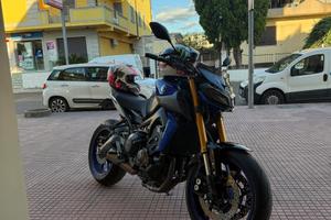 Mt 09 2017 11.000 km accessoriata