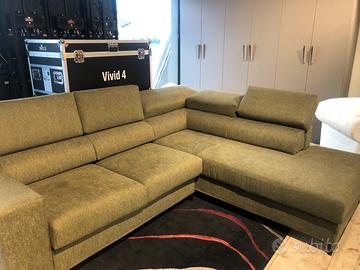 Circa 450 divani in svendita tutti nuovi