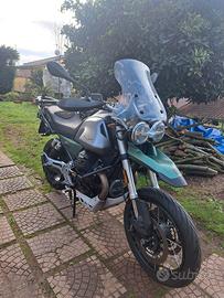 Moto Guzzi V85TT Centenario