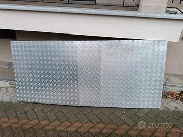 Pedana per ingresso disabili